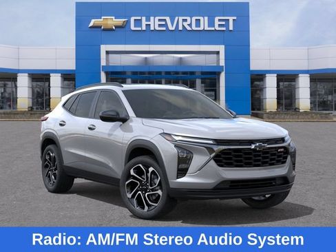 New 2026 Chevrolet Trax RS w/ Sunroof Package FWD image 8
