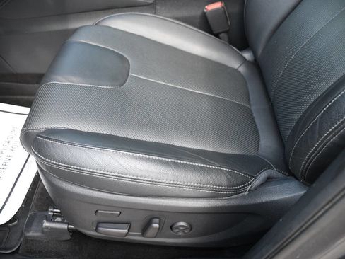 Used 2019 Hyundai Santa Fe FWD image 13