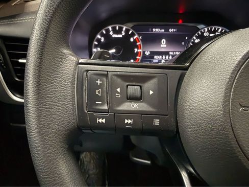 Used 2021 Nissan Rogue S AWD/4WD image 12