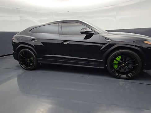 Used 2022 Lamborghini Urus AWD/4WD image 68