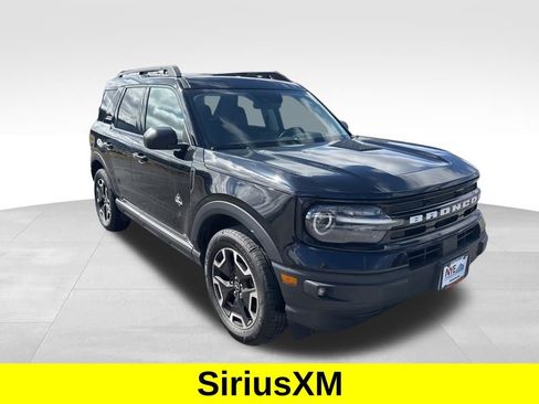 Used 2023 Ford Bronco Sport Outer Banks w/ Tech Package image 8