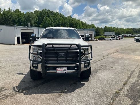 Used 2021 Ford F250 Lariat w/ Lariat Ultimate Package AWD/4WD image 2