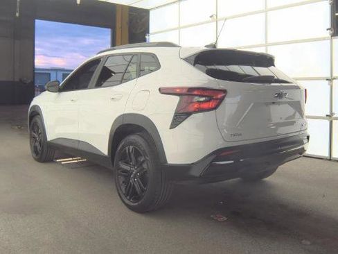 Used 2024 Chevrolet Trax ACTIV w/ Driver Confidence Package image 5