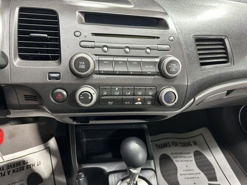 Used 2009 Honda Civic DX-VP image 16