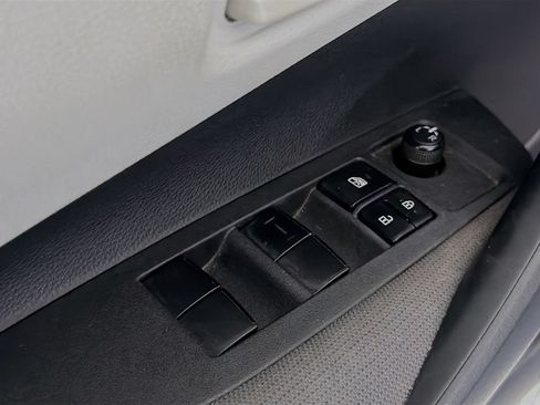 Used 2023 Toyota Corolla LE FWD image 20