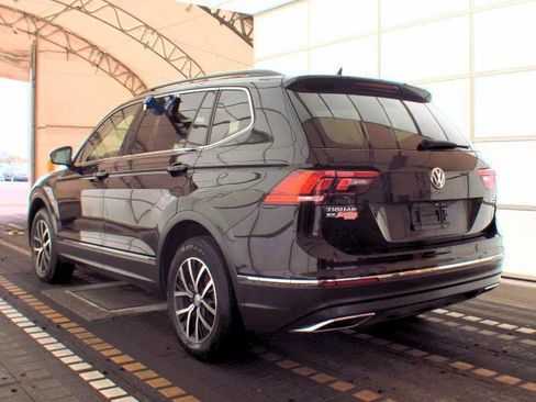 Used 2021 Volkswagen Tiguan SE w/ Panoramic Sunroof Package AWD/4WD image 6