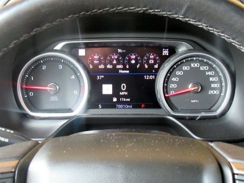 Used 2021 Chevrolet Suburban High Country image 24