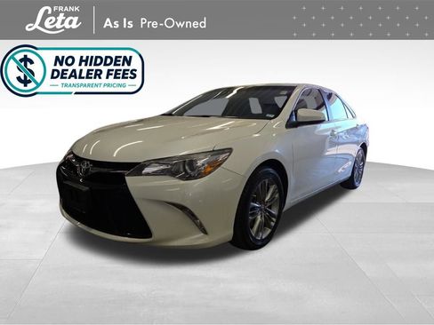 Used 2015 Toyota Camry SE FWD image 1