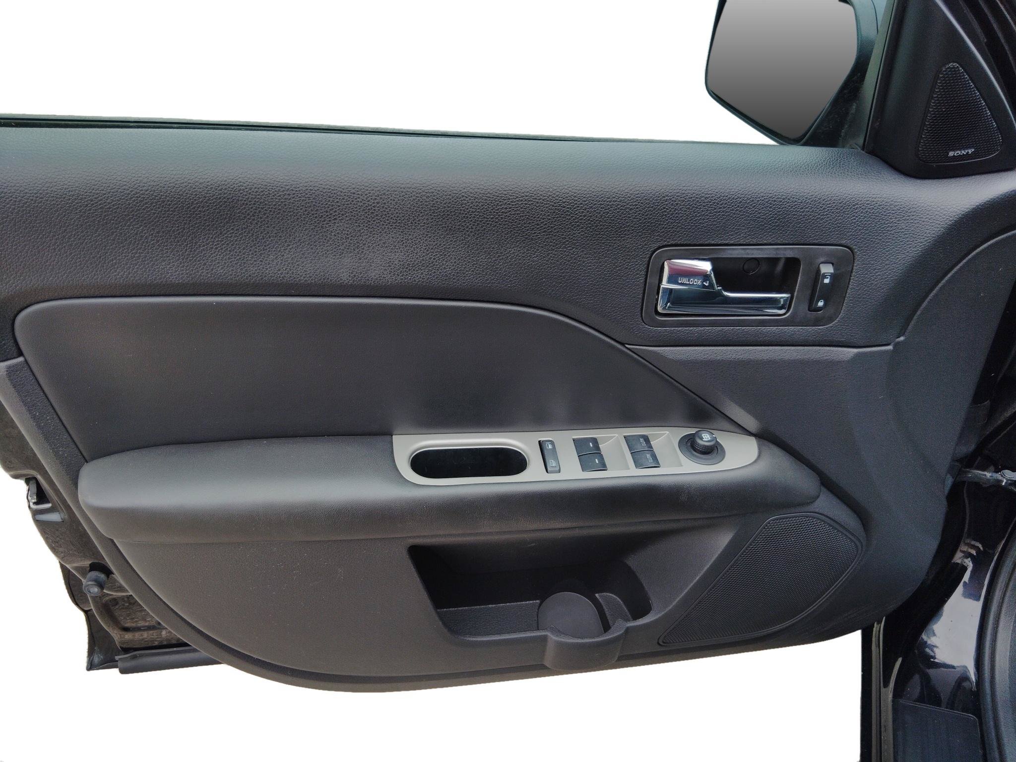 Used 2012 Ford Fusion SEL FWD image 11