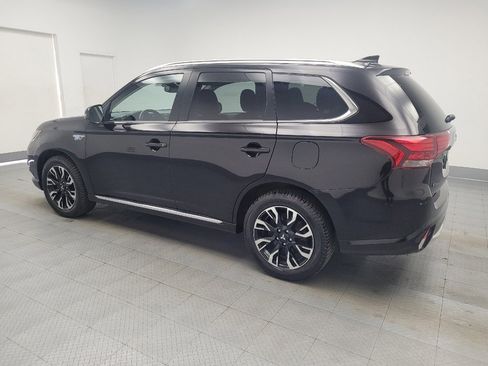 Used 2018 Mitsubishi Outlander GT image 3