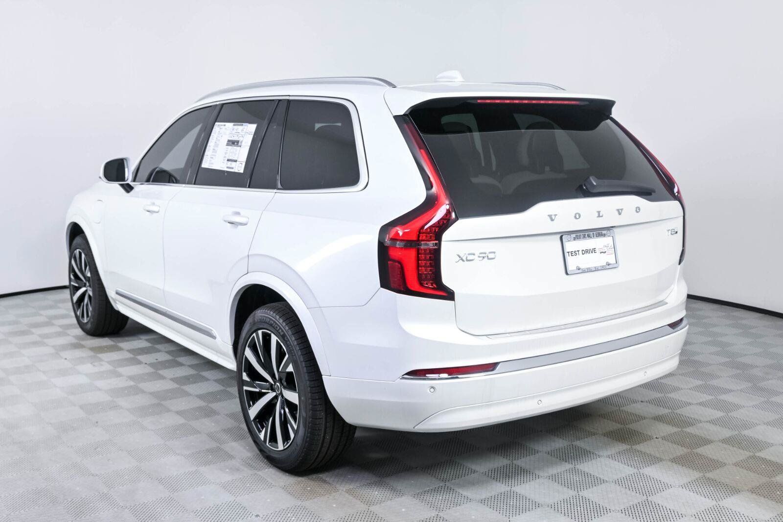 New 2026 Volvo XC90 T8 Core w/ Protection Package Premier AWD/4WD image 3