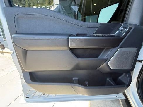 Used 2021 Ford F150 Lariat w/ Equipment Group 502A High AWD/4WD image 11