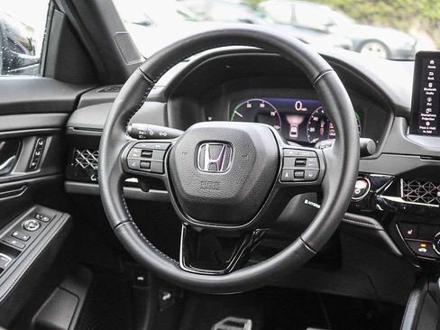 Used 2024 Honda Accord Sport image 18