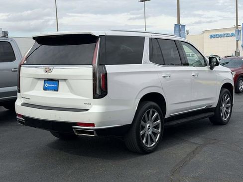 Used 2022 Cadillac Escalade Premium Luxury Platinum AWD/4WD image 2