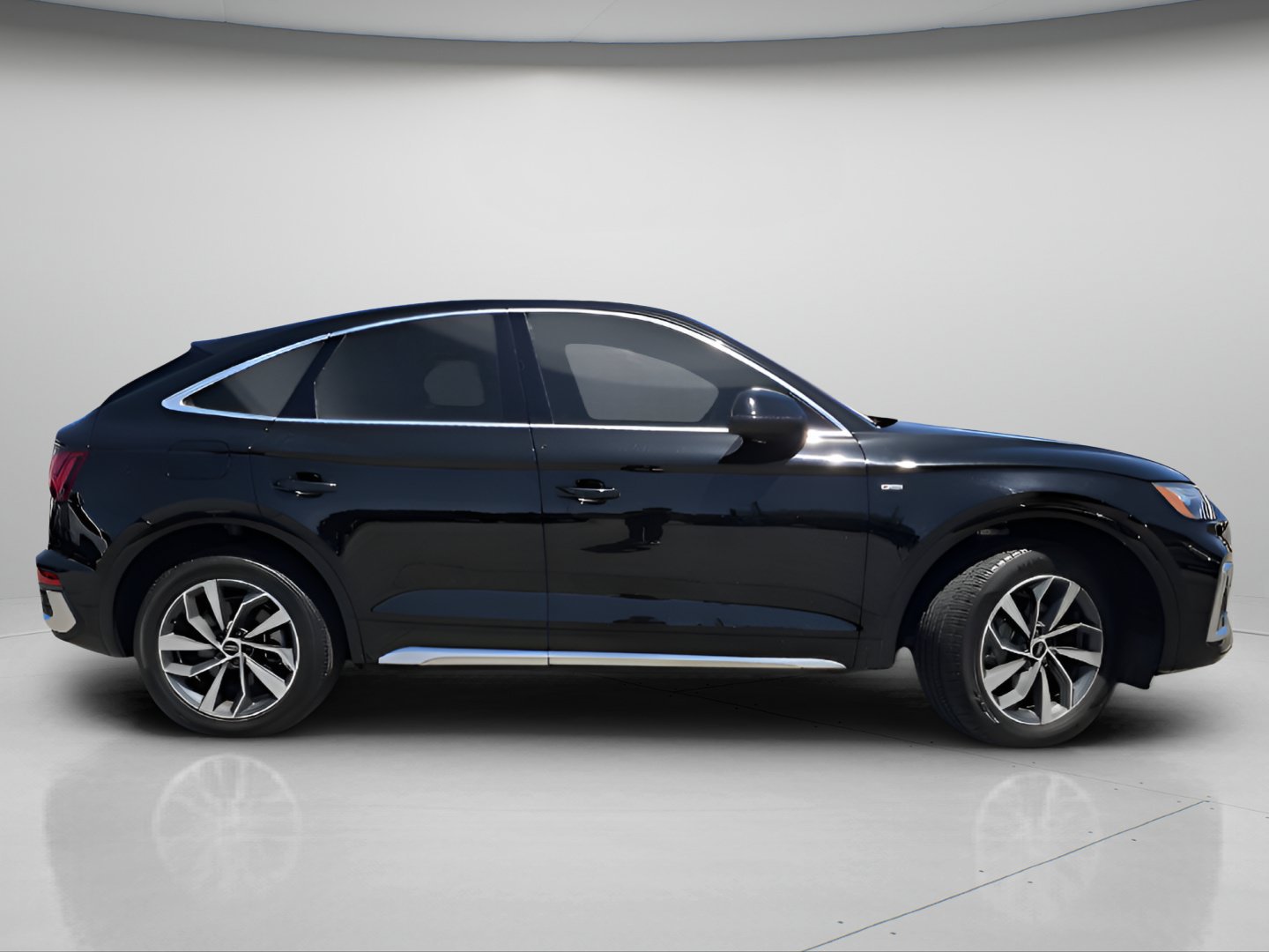 Used 2022 Audi Q5 2.0T Premium w/ Convenience Package AWD/4WD image 24