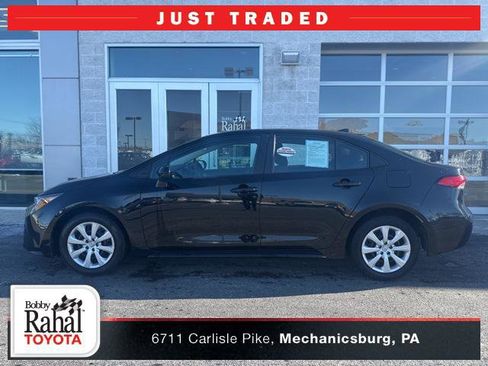 Certified 2023 Toyota Corolla LE image 1