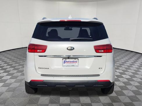 Used 2020 Kia Sedona EX FWD image 7