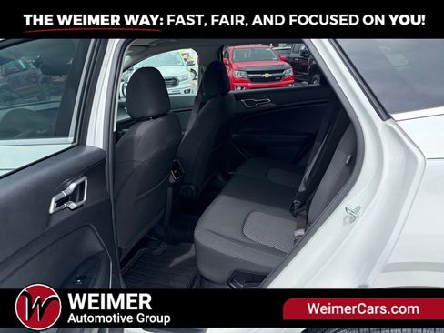 Used 2024 Kia Sportage LX AWD/4WD image 17