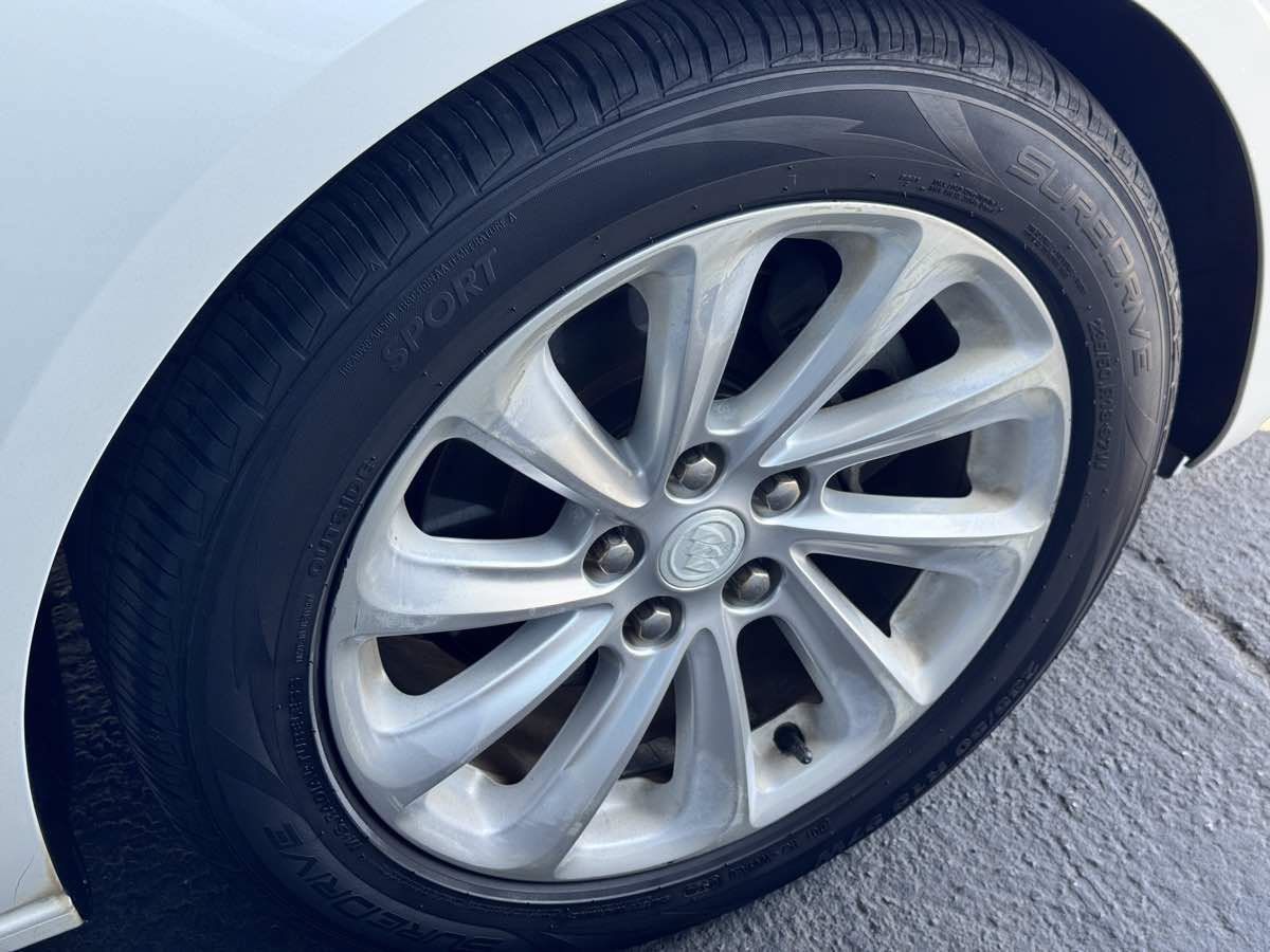 Used 2015 Buick LaCrosse Leather FWD image 20