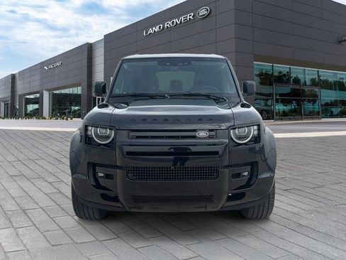 New 2026 Land Rover Defender 110 X-Dynamic SE image 8