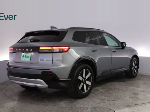Used 2025 Honda Prologue Touring image 3