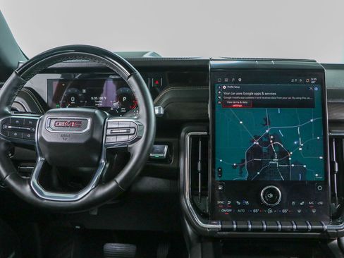 Used 2025 GMC Yukon Elevation w/ Elevation Premium Package AWD/4WD image 18