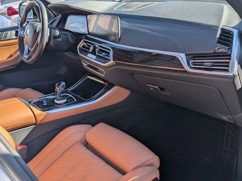 Used 2023 BMW X5 xDrive40i w/ Premium Package image 18