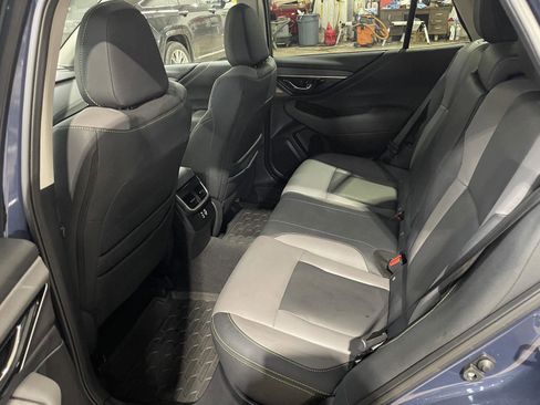 Used 2025 Subaru Outback Onyx Edition image 50