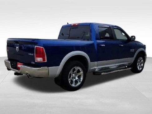 Used 2017 RAM 1500 Laramie w/ Convenience Group image 8