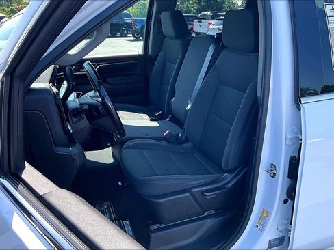 Used 2024 GMC Sierra 2500 SLE AWD/4WD image 24