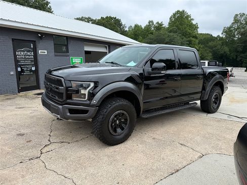 Used 2017 Ford F150 Raptor w/ Equipment Group 802A Luxury AWD/4WD image 2