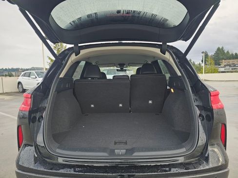 New 2025 INFINITI QX50 Pure image 17