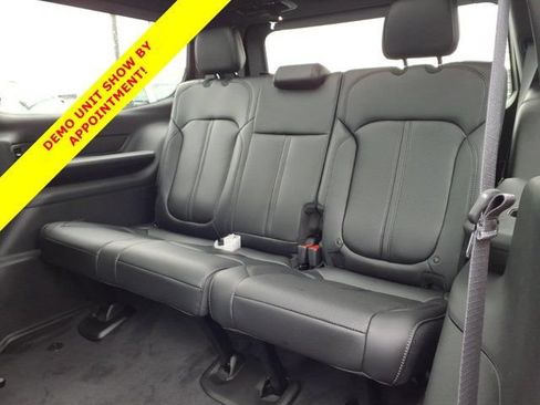 New 2026 Jeep Grand Wagoneer 4WD w/ Premium Group I image 16