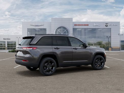 New 2025 Jeep Grand Cherokee Limited w/ Black Appearance Package AWD/4WD image 4