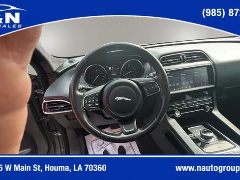 Used 2020 Jaguar F-PACE Premium AWD/4WD image 13