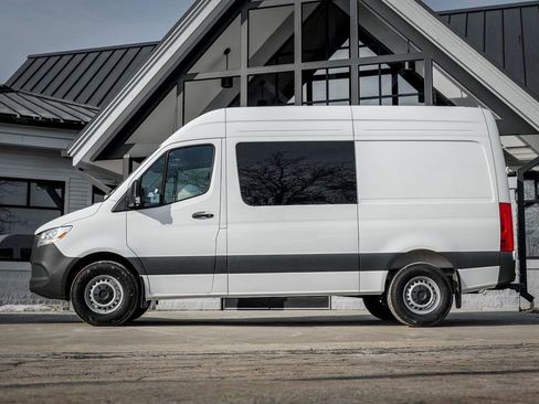 Used 2026 Mercedes-Benz Sprinter 2500 image 3