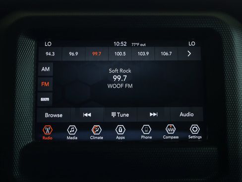 Used 2023 Jeep Gladiator Sport AWD/4WD image 16