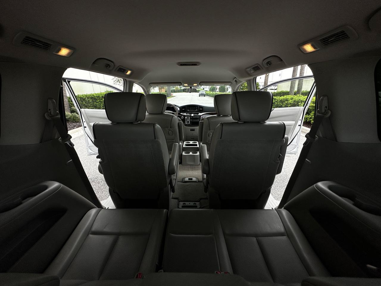 Used 2015 Nissan Quest SV w/ Leather Package FWD image 12