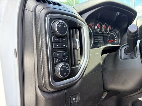 Used 2019 Chevrolet Silverado 1500 RST w/ True North Edition AWD/4WD image 9