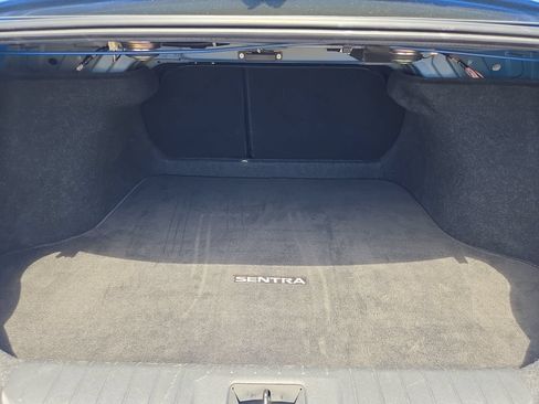 Used 2024 Nissan Sentra SV FWD image 12