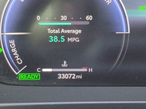 Used 2024 Toyota Crown Limited image 26