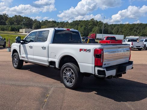 Used 2026 Ford F350 Platinum w/ Platinum Plus Package AWD/4WD image 3