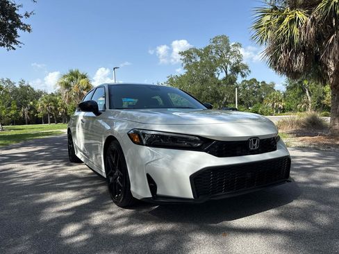 Used 2025 Honda Civic Sport image 11