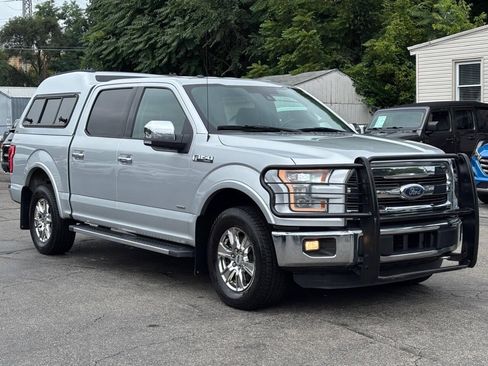 Used 2016 Ford F150 Lariat w/ Equipment Group 502A Luxury AWD/4WD image 2