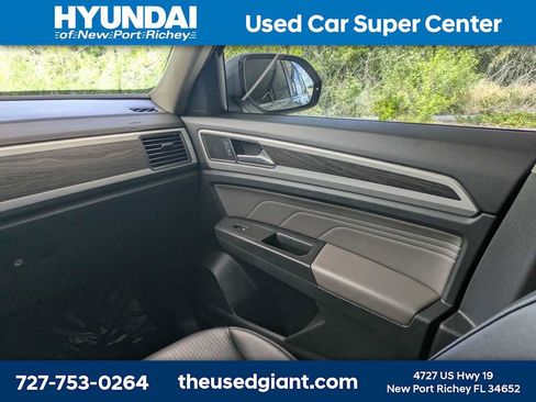 Used 2022 Volkswagen Atlas SE FWD image 19