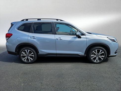 Used 2023 Subaru Forester Limited AWD/4WD image 8