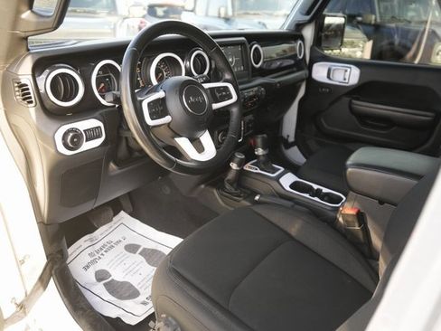 Used 2020 Jeep Wrangler Unlimited Sport image 8