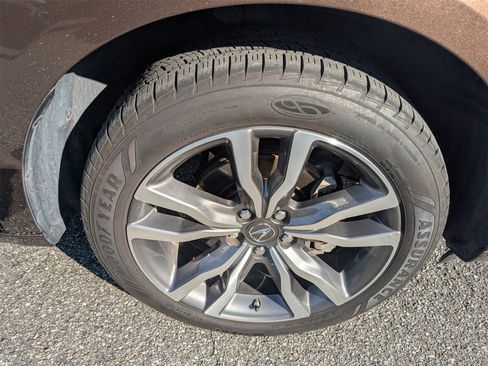 Used 2019 Acura MDX FWD w/ Advance Package image 11