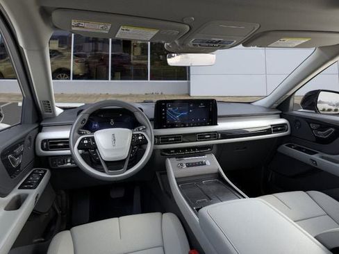 New 2026 Lincoln Aviator Reserve image 9