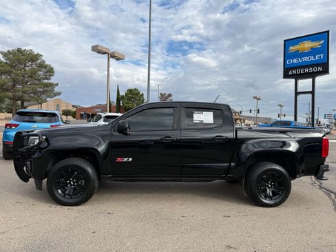 Certified 2021 Chevrolet Colorado Z71 w/ Z71 Midnight Edition AWD/4WD image 10